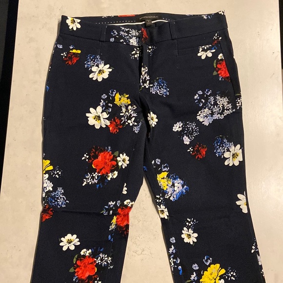 Banana Republic Floral Sloan Pants - Picture 3 of 6